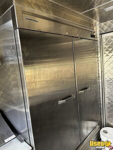 2011 Step Van Kitchen Food Truck All-purpose Food Truck Refrigerator Florida Gas Engine for Sale