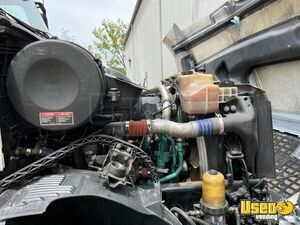 2011 Vnl Volvo Semi Truck 10 Michigan for Sale