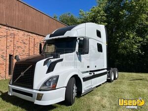 2011 Vnl Volvo Semi Truck Michigan for Sale