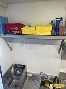 2011 W62 All-purpose Food Truck Insulated Walls Wisconsin Gas Engine for Sale