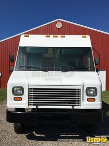 2011 W62 Step Van Kitchen Food Truck All-purpose Food Truck Concession Window Indiana Gas Engine for Sale