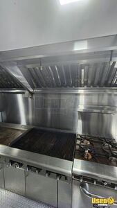 2011 W62 Step Van Kitchen Food Truck All-purpose Food Truck Prep Station Cooler Florida Gas Engine for Sale