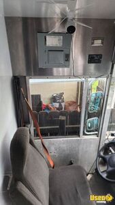 2011 W62 Step Van Kitchen Food Truck All-purpose Food Truck Propane Tank Florida Gas Engine for Sale