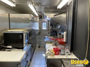 2011 Workhorse Food Truck All-purpose Food Truck Convection Oven New Jersey Gas Engine for Sale