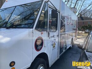 2011 Workhorse Food Truck All-purpose Food Truck Exterior Customer Counter New Jersey Gas Engine for Sale