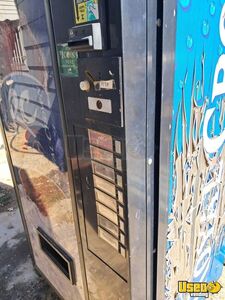 2012 576tdx00102 021021 Vendo Soda Machine 2 Texas for Sale