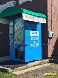 2012 Bagged Ice Machine 5 Ohio for Sale