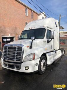 2012 Cascadia Freightliner Semi Truck 2 New Jersey for Sale