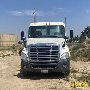 2012 Cascadia Freightliner Semi Truck 3 Utah for Sale