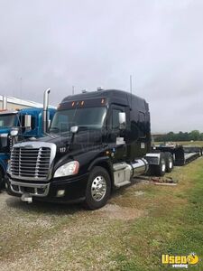 2012 Cascadia Freightliner Semi Truck Kentucky for Sale