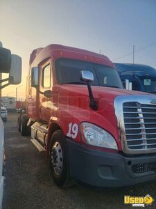 2012 Cascadia Freightliner Semi Truck Texas for Sale