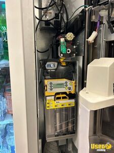 2012 Dixie Narco Soda Machine 6 Ohio for Sale