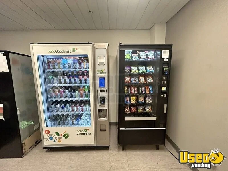 2012 Dixie Narco Soda Machine Ohio for Sale