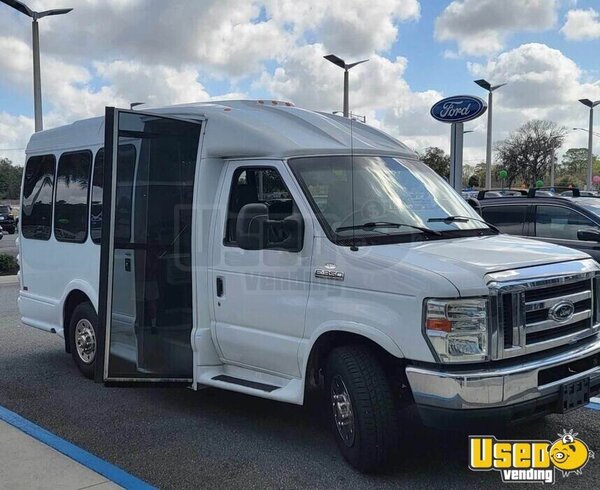 2012 Ford E-350 Super Duty Turtle Top 15-Passenger Shuttle Transit