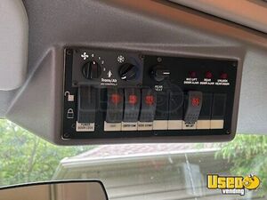 2012 E-450 Dual W Dual Rear Wheels Shuttle Bus 41 Pennsylvania Gas Engine for Sale