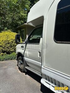 2012 E-450 Dual W Dual Rear Wheels Shuttle Bus Backup Camera Pennsylvania Gas Engine for Sale