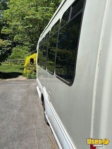 2012 E-450 Dual W Dual Rear Wheels Shuttle Bus Electrical Outlets Pennsylvania Gas Engine for Sale