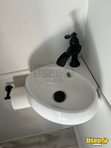 2012 E-450 Dual W Dual Rear Wheels Shuttle Bus Gas Engine Pennsylvania Gas Engine for Sale