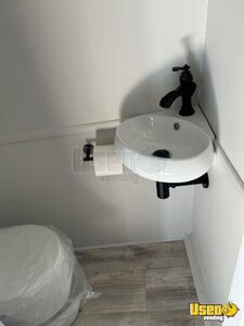 2012 E-450 Dual W Dual Rear Wheels Shuttle Bus Premium Brakes Pennsylvania Gas Engine for Sale