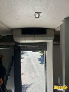 2012 E-450 Dual W Dual Rear Wheels Shuttle Bus Wheelchair Lift Pennsylvania Gas Engine for Sale