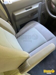 2012 E-450 Mobile Hair & Nail Salon Truck 31 Pennsylvania Gas Engine for Sale