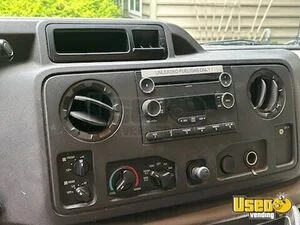 2012 E-450 Mobile Hair & Nail Salon Truck 42 Pennsylvania Gas Engine for Sale
