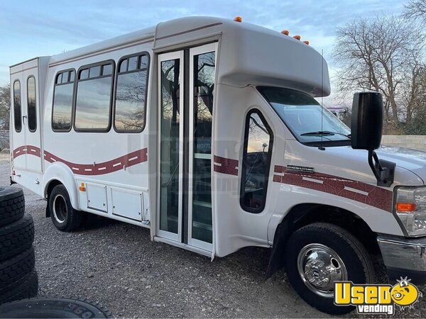 2012 E-450 Shuttle Bus Shuttle Bus Texas Gas Engine for Sale