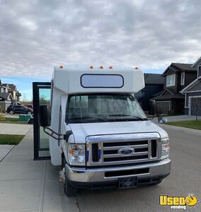 2012 E-450 Super Duty Beverage Concession Truck Coffee & Beverage Truck Alberta Gas Engine for Sale