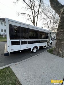 2012 E450 Econoline Passenger Bus Shuttle Bus Back-up Alarm New York Gas Engine for Sale