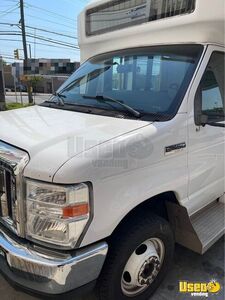 2012 E450 Econoline Passenger Bus Shuttle Bus Electrical Outlets New York Gas Engine for Sale