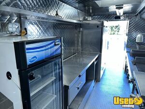 2012 E450 Kitchen Food Truck All-purpose Food Truck Diamond Plated Aluminum Flooring New Jersey Gas Engine for Sale