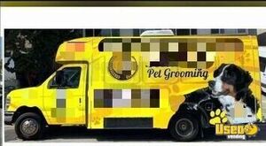 2012 Econoline E350 Mobile Pet Grooming Truck Pet Care / Veterinary Truck Air Conditioning California Gas Engine for Sale