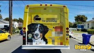 2012 Econoline E350 Mobile Pet Grooming Truck Pet Care / Veterinary Truck Transmission - Automatic California Gas Engine for Sale