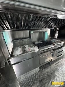 2012 F 550 Super Duty New Build Food Truck Diamond Plated Aluminum Flooring Florida Diesel Engine for Sale