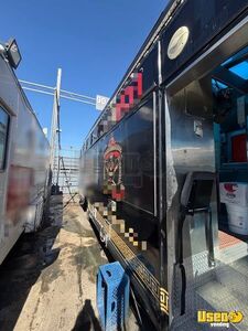 2012 Food Truck All-purpose Food Truck Diamond Plated Aluminum Flooring California for Sale