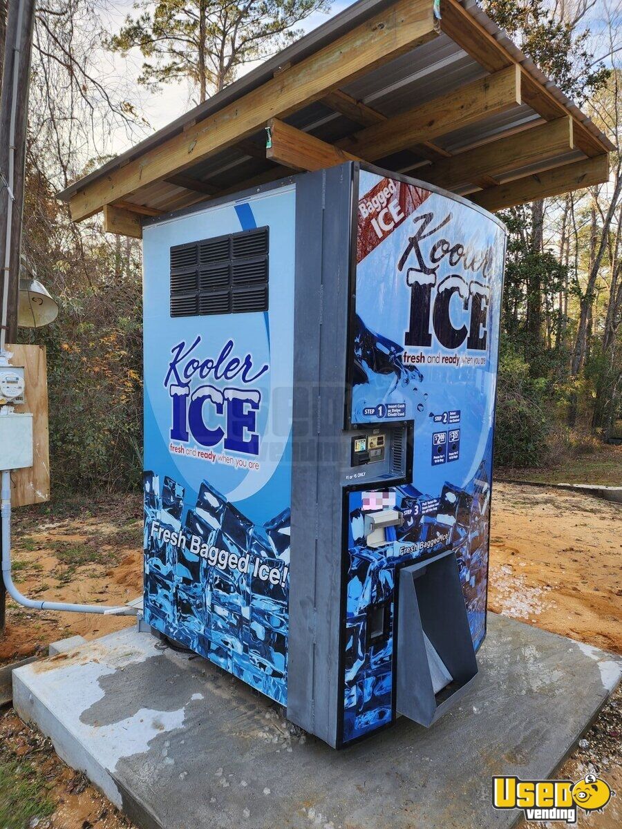 2012 Kooler Ice Model IM1000 Bagged Ice Vending Machine For Sale in Alabama