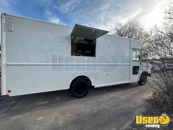 2012 Kitchen Food Truck All-purpose Food Truck Ontario Gas Engine for Sale