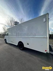 2012 Kitchen Food Truck All-purpose Food Truck Propane Tank Ontario Gas Engine for Sale