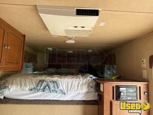 2012 Living Quarters Trailer 3-horse Lq Trailer Air Conditioners Kentucky for Sale