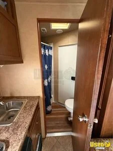 2012 Living Quarters Trailer 3-horse Lq Trailer Exterior Cameras Kentucky for Sale