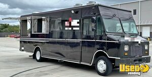 2012 30' Freightliner Food Truck with Pro-Fire Suppression for Sale in Florida!