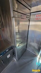2012 Mt45 Kitchen Food Truck All-purpose Food Truck Deep Freezer California Diesel Engine for Sale