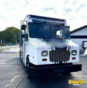2012 Mt45 Step Van Coffee & Beverage Truck Insulated Walls Pennsylvania Gas Engine for Sale