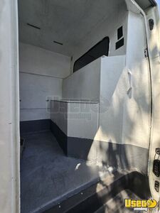 2012 Nv 2500 Pet Care / Veterinary Truck Spare Tire California Gas Engine for Sale