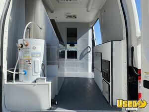 2012 Nv 3500 Hd Pet Care Truck Pet Care / Veterinary Truck Interior Lighting California Gas Engine for Sale