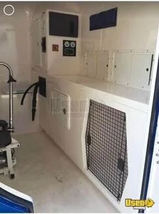 2012 Pet Grooming Trailer Pet Care / Veterinary Truck Gray Water Tank Florida for Sale