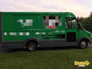 2012 Reach Kitchen Food Truck All-purpose Food Truck Massachusetts Diesel Engine for Sale