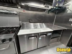 2012 Step Van All-purpose Food Truck Diamond Plated Aluminum Flooring North Carolina Gas Engine for Sale