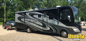 2012 Storm Motorhome Bus Motorhome Michigan Gas Engine for Sale