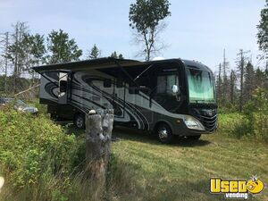 2012 Storm Motorhome Bus Motorhome Spare Tire Michigan Gas Engine for Sale